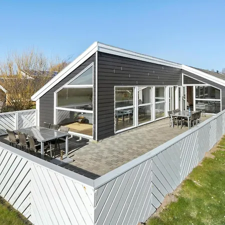 Pet Friendly In With Kitchen Ebeltoft